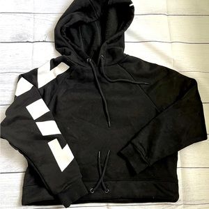Cropped Hoodie